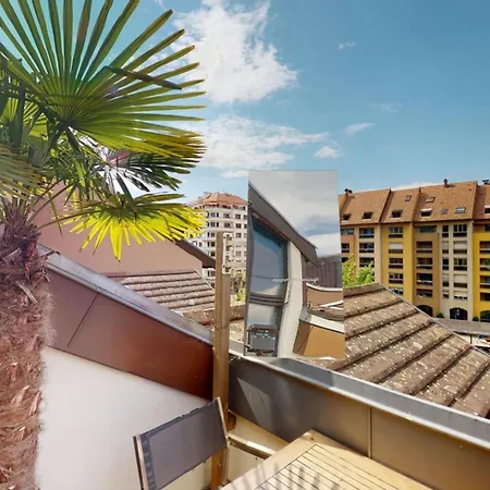 L'agathe-vieille Pietonne Apartment *
