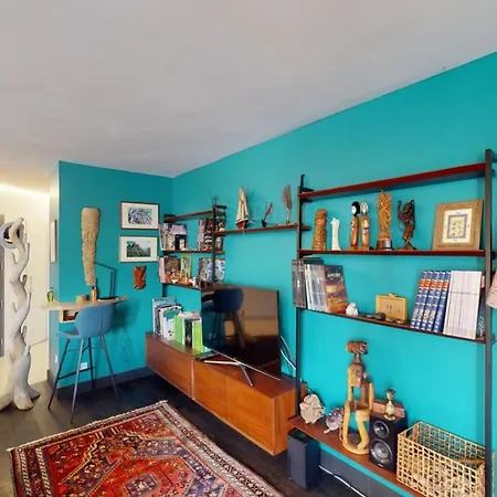 L'agathe-vieille Pietonne Apartment *